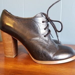 Nine West Oxford